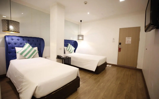 First House Hotel