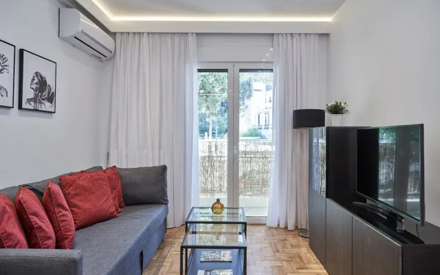Elite Living 2bd Apt next to Hilton-Ilisia Park