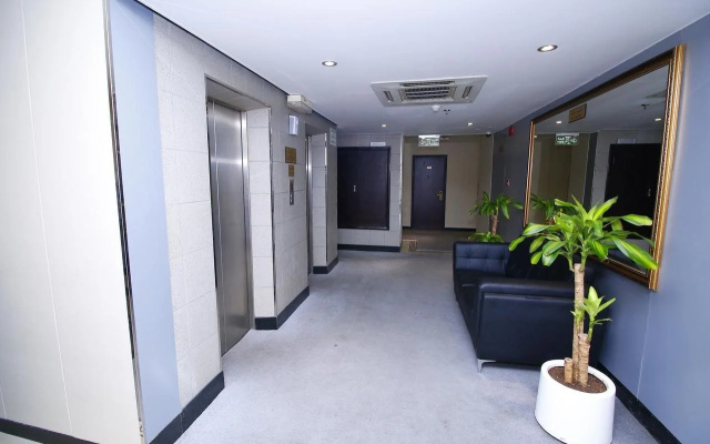 Royal Falcon Hotel