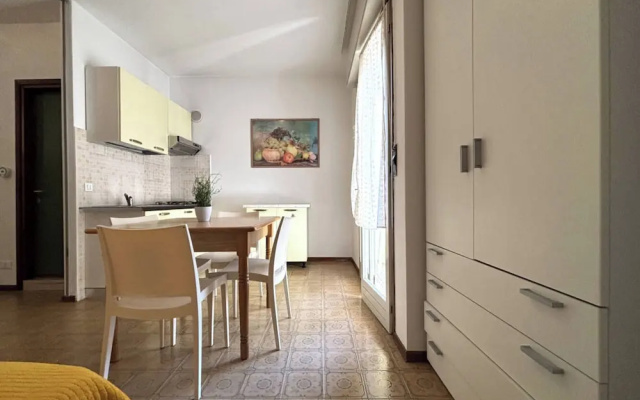 Nice Studio With Side sea View
