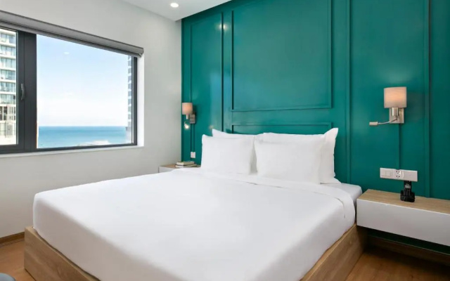 Dolphin Hotel and Apartment