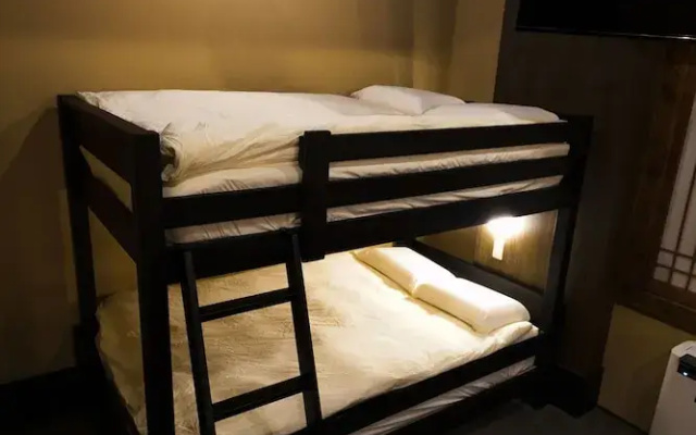 HOTEL Lee