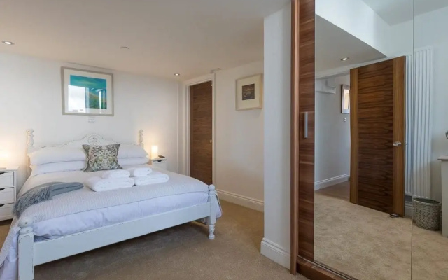 Hepworth Apartment