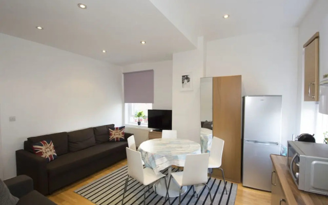 Grand Apartments Fulham Palace