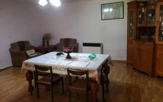 Guest Tsibena House In Racha