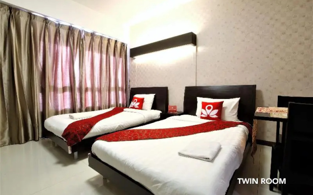 ZEN Rooms Sunshine City Suites