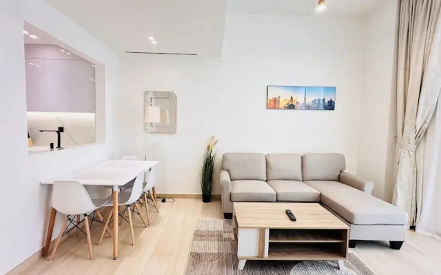 OYO 1288 Home Fully Furnished 1Bed Apartment @JVC