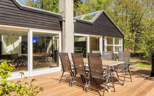8 Person Holiday Home in Glesborg-by Traum