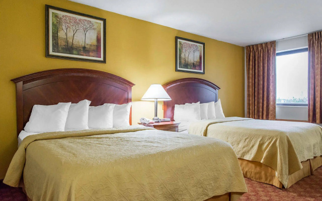La Quinta Inn & Suites by Wyndham Miamisburg Dayton South