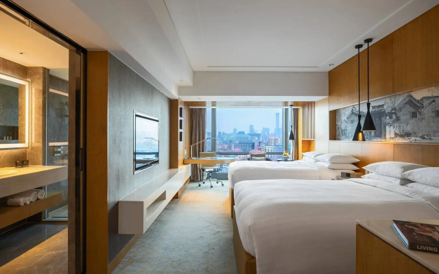 Отель Renaissance Beijing Wangfujing Hotel