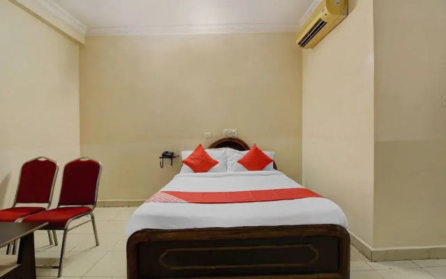 OYO 43619 Sahasra Residency