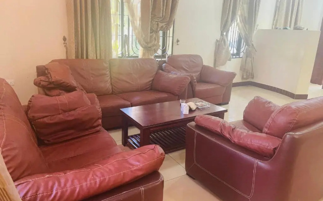 OM Apartment