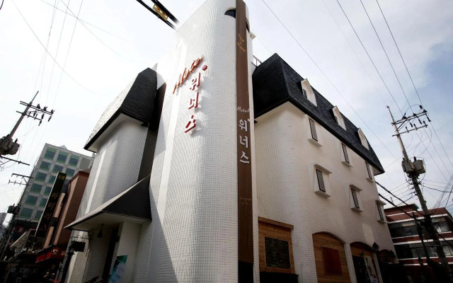 hotelImage