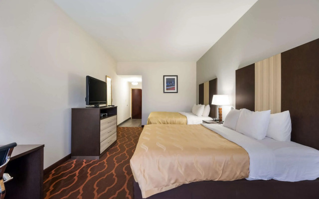 Quality Inn & Suites Huntsville Research Park Area