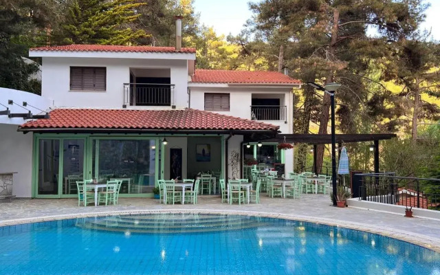 Poed Residences