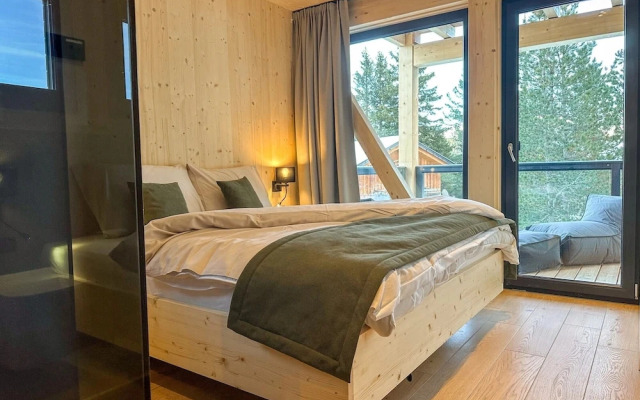 Superior Chalet With Sauna & Hot Tub