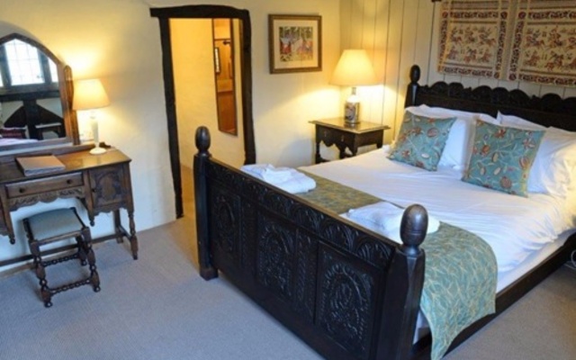 The George Inn