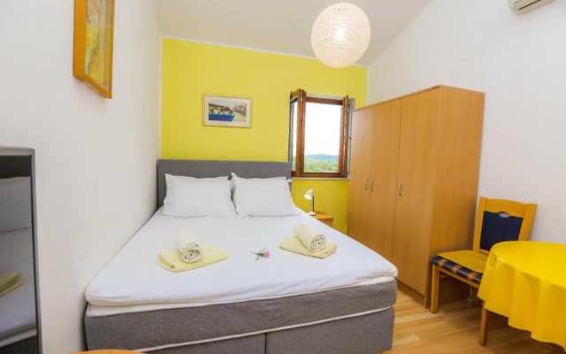 Apartments Maslina Božava
