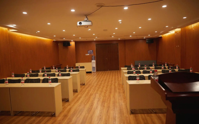 Gem Bozhou Qiaocheng District Jian 'an Road Railway Station Hotel