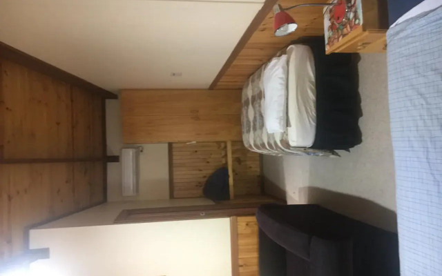 4 Bears Motel
