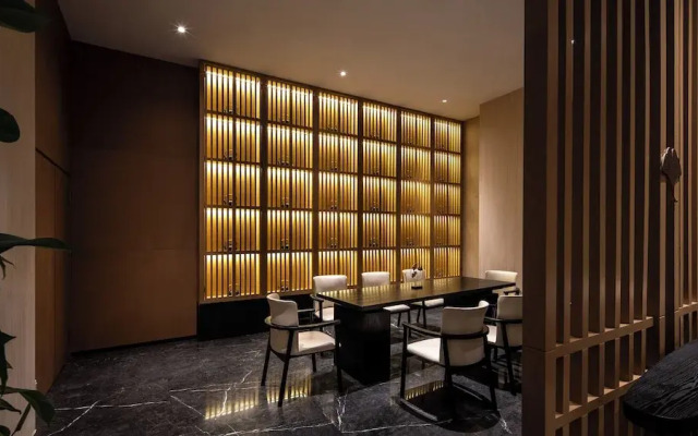 Holiday Inn Express Guangzhou Baiyun Airport T2 by IHG