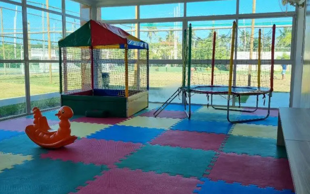 Flat piscina/academia/campo de futebol-Muro Alto