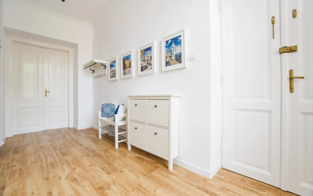 Spacious RiverViews Apartment near Piata Unirii