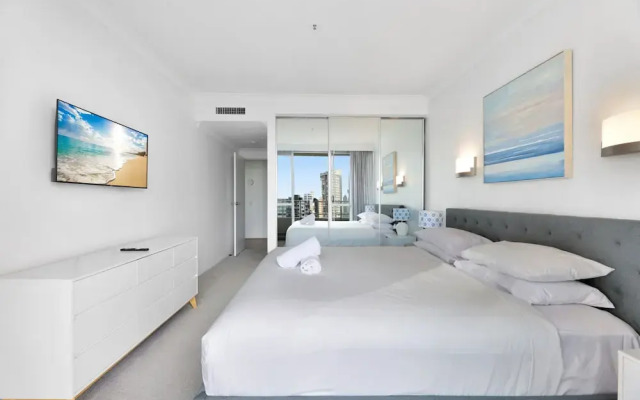 Ocean View 2-bed With Pool, Tennis Court & BBQ