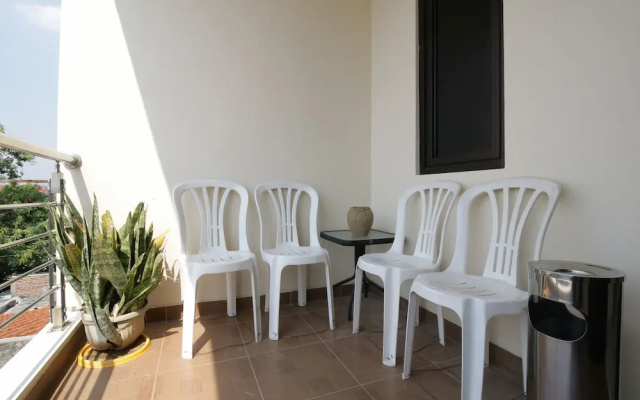 Airy Bandara Ahmad Yani Anjasmoro Raya 74 Semarang