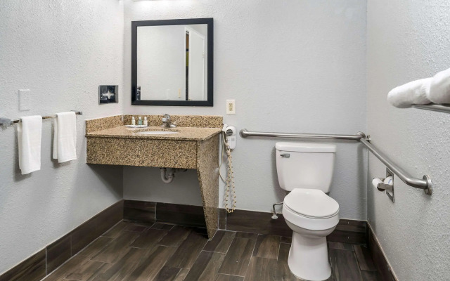 Quality Inn Greer - Greenville
