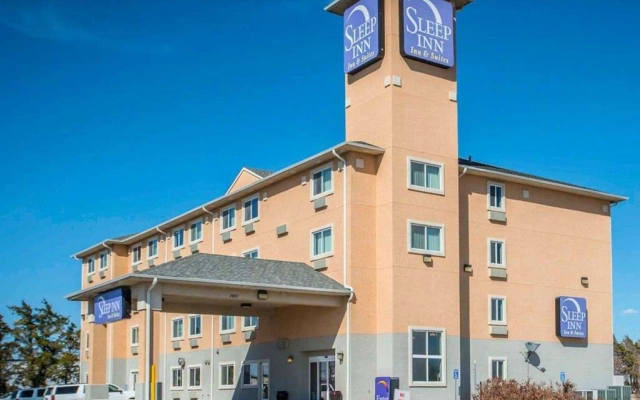 Sleep Inn & Suites