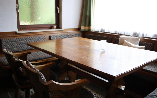 Apartment in Flachau Near Ski Lift