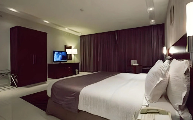 Grand Mayral Hotel