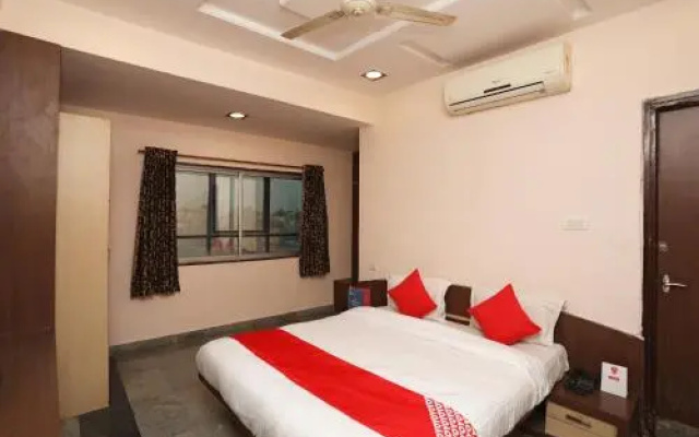 OYO 12843 Hotel Emerald