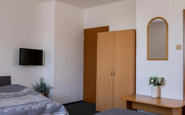 Hotel Kanarek