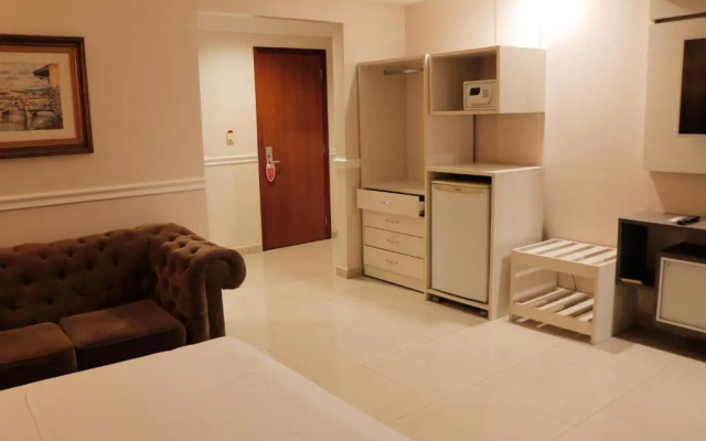 Atalanta Hotel