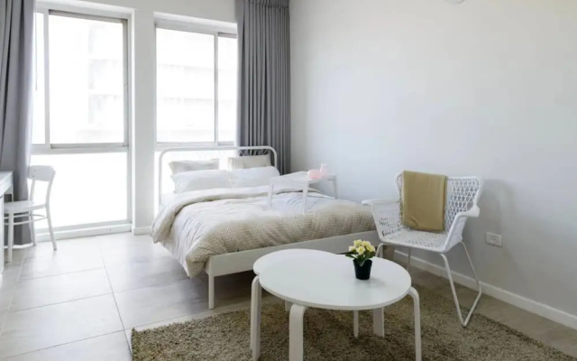 Rabin Square Amazing 3BR 140 SQM Apt