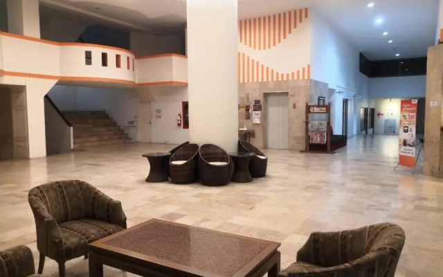 Near old city,Nimman,night Bazaar swimming pool apartment 25