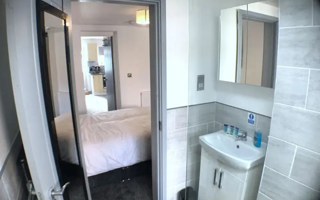 Grand Central Budget Modern Apartments
