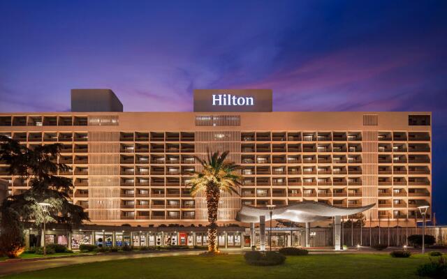 Hilton Istanbul Bosphorus Турция, Стамбул - 5 отзывов об отеле, цены и фото номеров - забронировать отель Hilton Istanbul Bosphorus онлайн вид на фасад