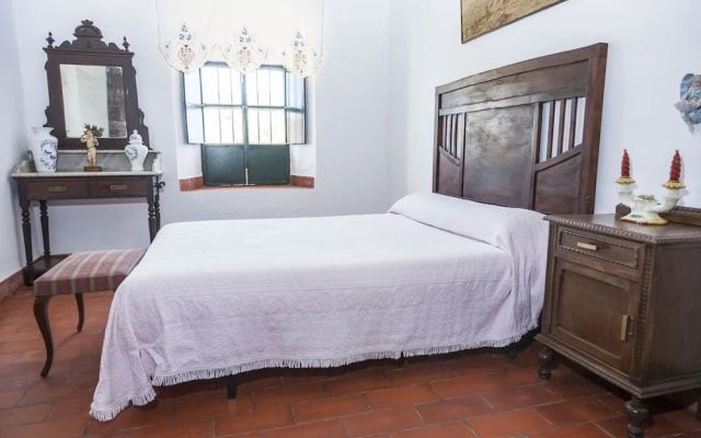 Villa La Mina Constantina Canovas