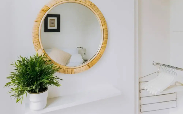 Cosy 1 Bedroom Apartment Right Beside Holyrood Park