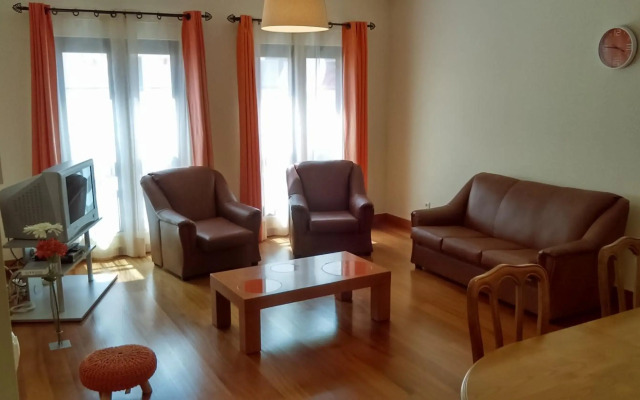 Estacada Apartment