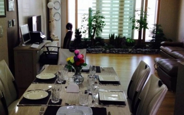 Jin's House