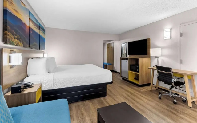 Days Inn Clayton