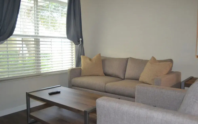 Stylish Condo Near Clearwater's Beach