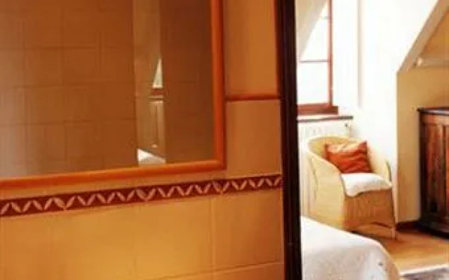 Logis Hostellerie Le Vert