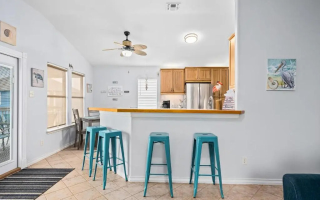 Sandy Pants Beach House by Miss Kitty’s