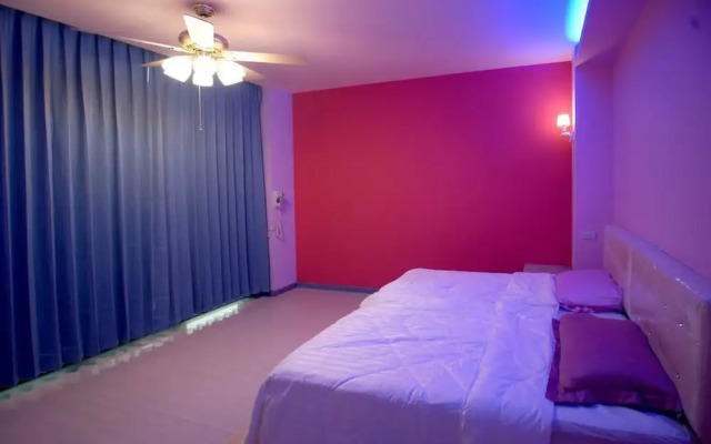 Tomorrow Cute Family Inn