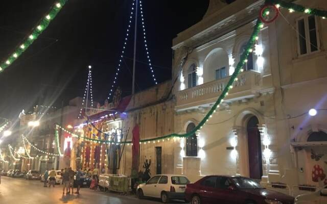 Отель St George Central вид на фасад